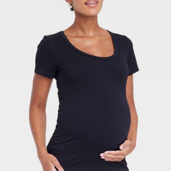 Isabel Maternity by Ingrid & Isabel Tops - Short Sleeve Seamless Ribbed Scoop Neck Maternity T-Shirt - Isabel Maternity XL